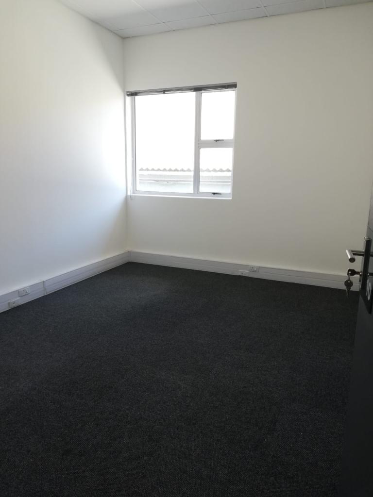 To Let Commercial Property for Rent in Pinelands Western Cape